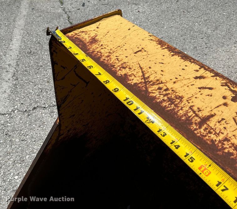 image for item EG0391 1998 John Deere 310SE backhoe