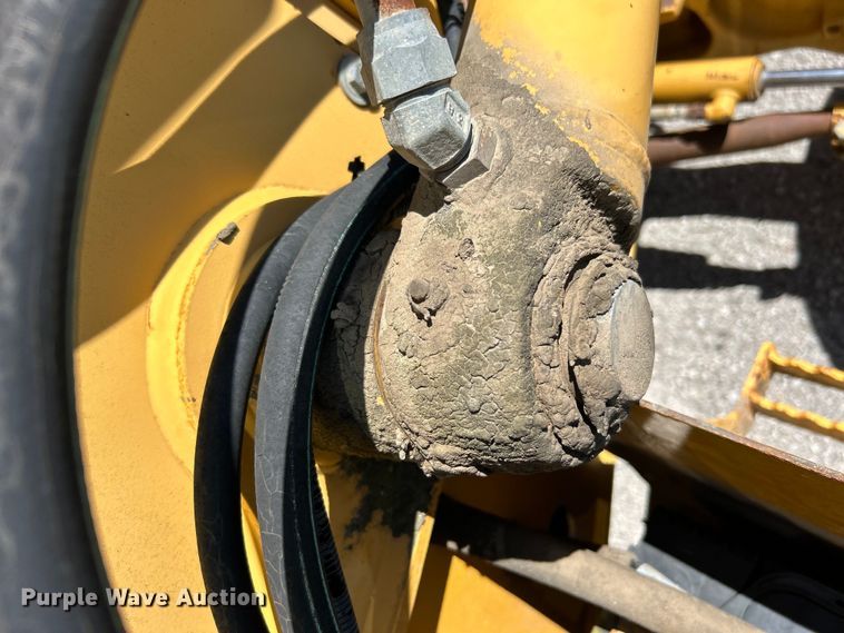 image for item EG0391 1998 John Deere 310SE backhoe