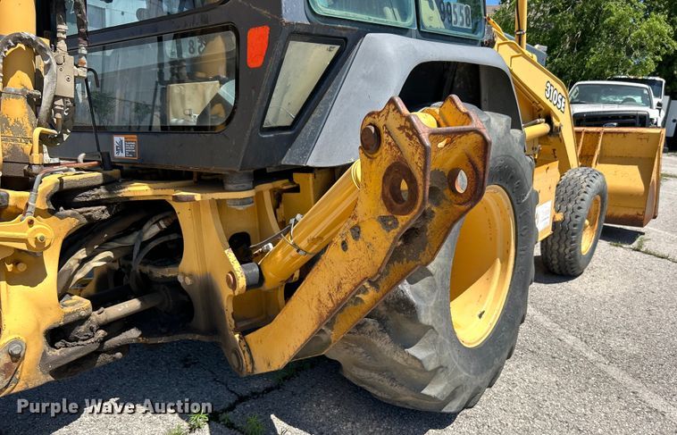 image for item EG0391 1998 John Deere 310SE backhoe