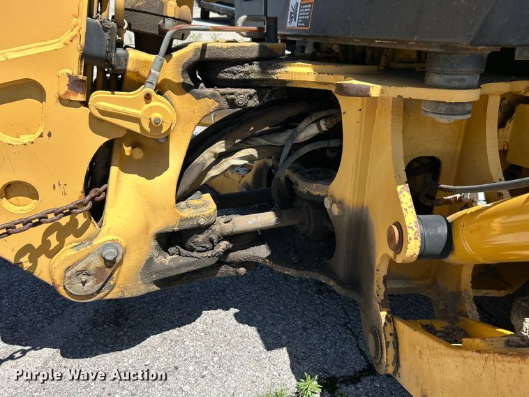 image for item EG0391 1998 John Deere 310SE backhoe