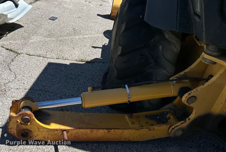 image for item EG0391 1998 John Deere 310SE backhoe