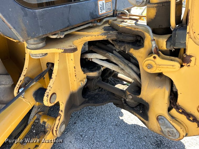 image for item EG0391 1998 John Deere 310SE backhoe
