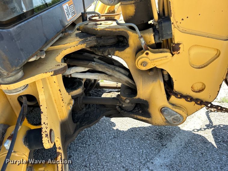 image for item EG0391 1998 John Deere 310SE backhoe