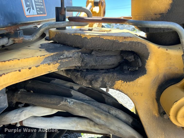 image for item EG0391 1998 John Deere 310SE backhoe