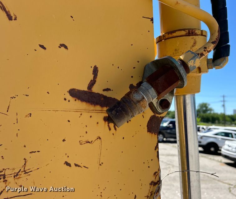 image for item EG0391 1998 John Deere 310SE backhoe