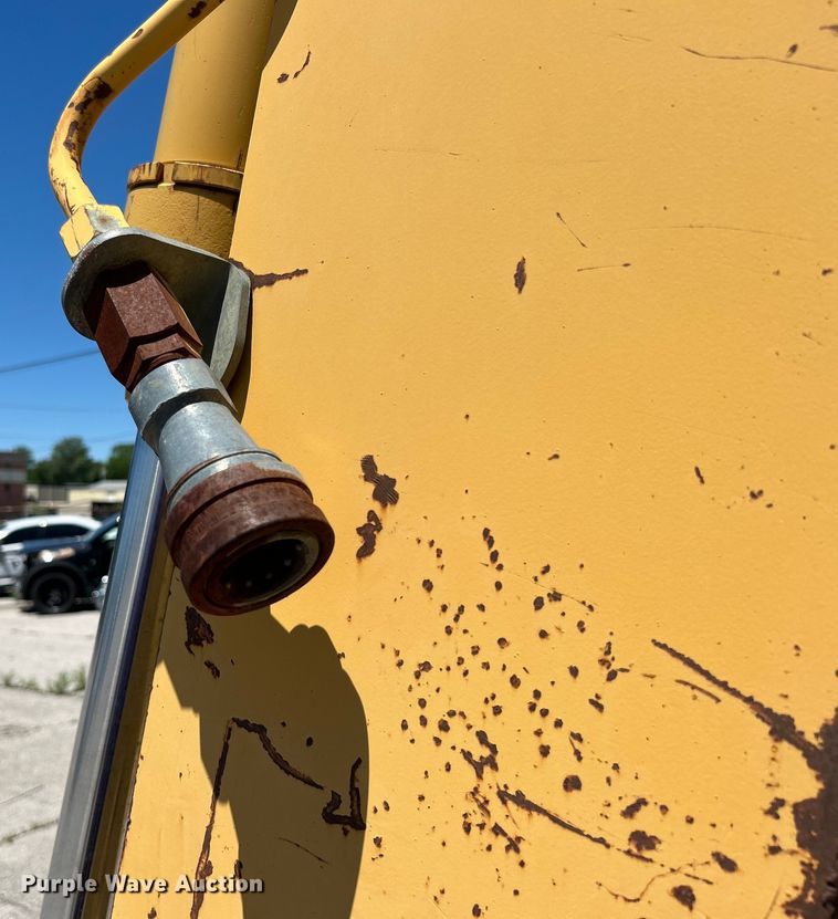 image for item EG0391 1998 John Deere 310SE backhoe