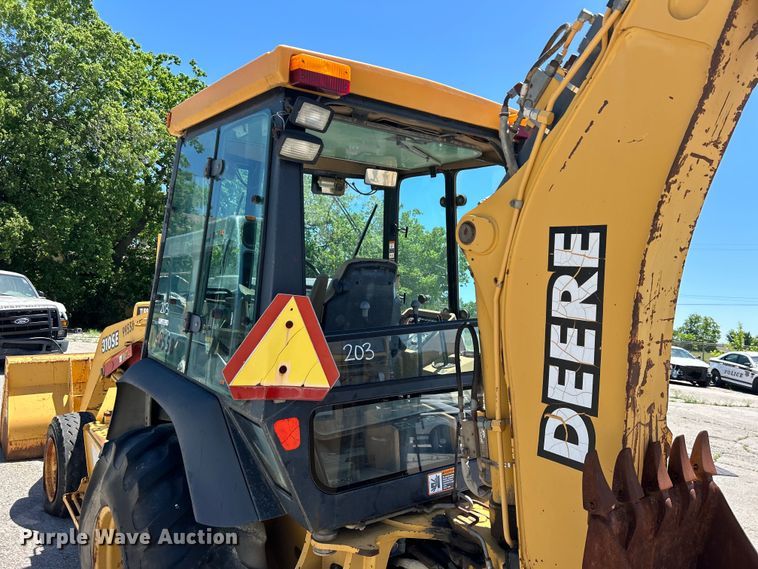 image for item EG0391 1998 John Deere 310SE backhoe