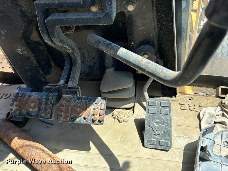 image for item EG0391 1998 John Deere 310SE backhoe