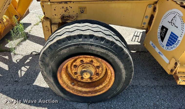 image for item EG0391 1998 John Deere 310SE backhoe