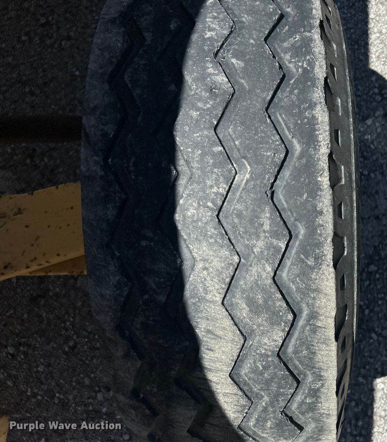 image for item EG0391 1998 John Deere 310SE backhoe