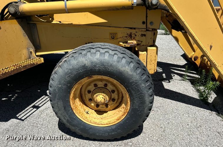 image for item EG0391 1998 John Deere 310SE backhoe