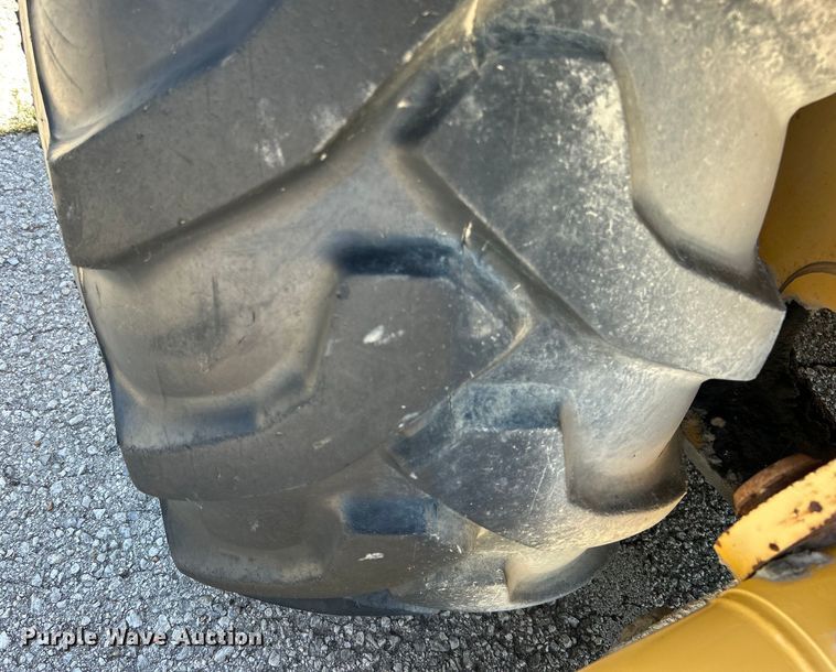 image for item EG0391 1998 John Deere 310SE backhoe