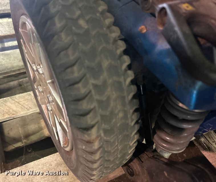 image for item EG0396 Quantum Edge 2.0 powered wheelchair