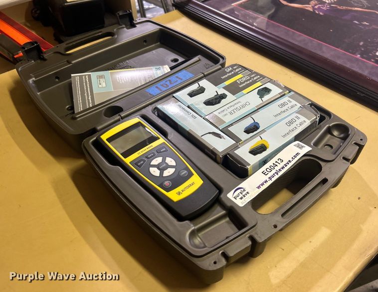 image for item EG0413 AutoXray 6000 EZ-Scan OBD II scanner