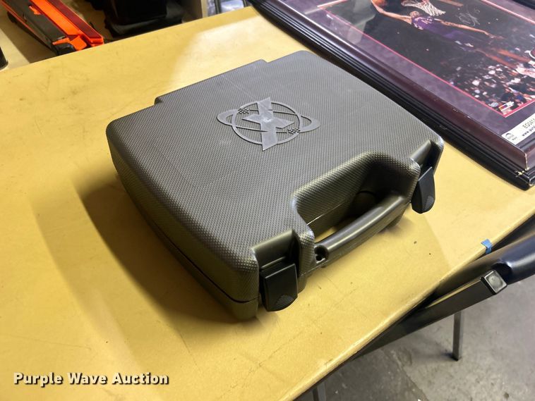 image for item EG0413 AutoXray 6000 EZ-Scan OBD II scanner