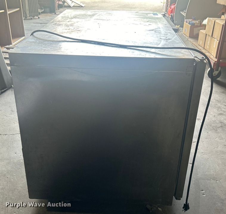 image for item EG0418 Traulsen UHT48-LR refrigerator