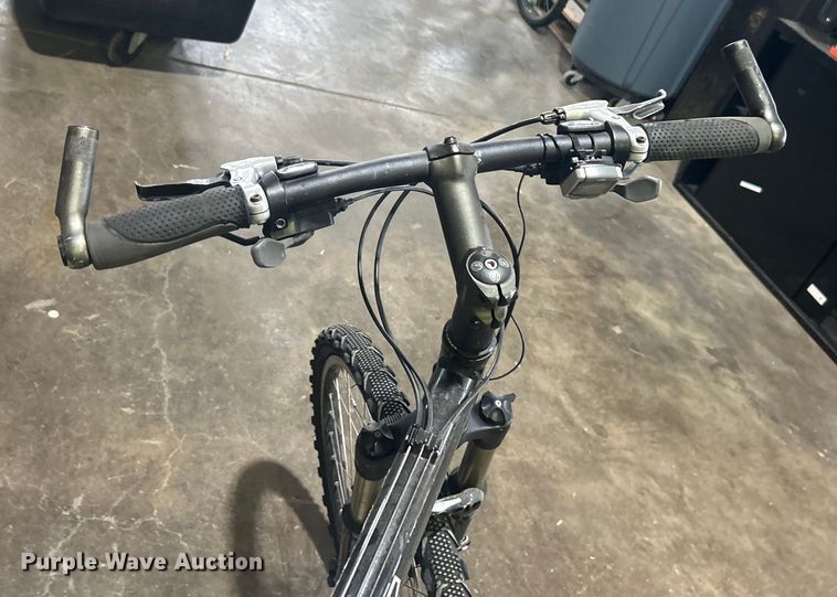 image for item EG0422 Trek SLR Alpha Super Light bicycle