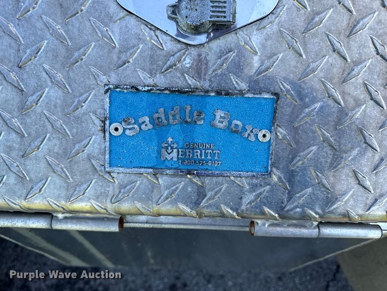 image for item EH6762 2007 Freightliner Columbia semi truck