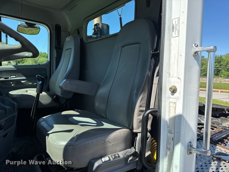 image for item EH6762 2007 Freightliner Columbia semi truck