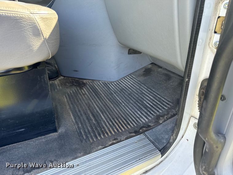 image for item EH6762 2007 Freightliner Columbia semi truck