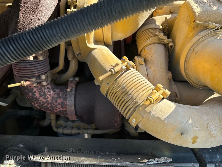 image for item EH6762 2007 Freightliner Columbia semi truck