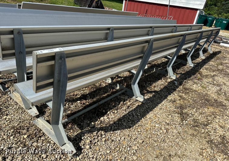 image for item EH6771 (5) aluminum bleachers