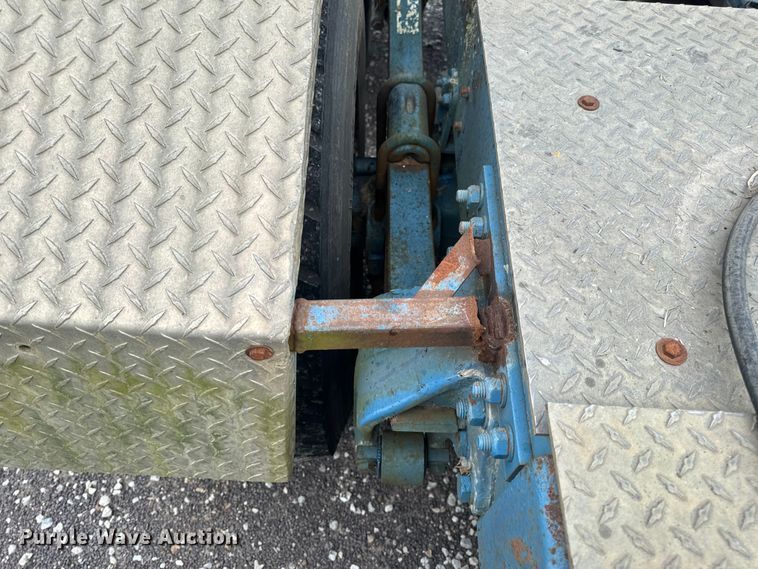 image for item EH6782 1990 Freightliner  FLD120 semi truck