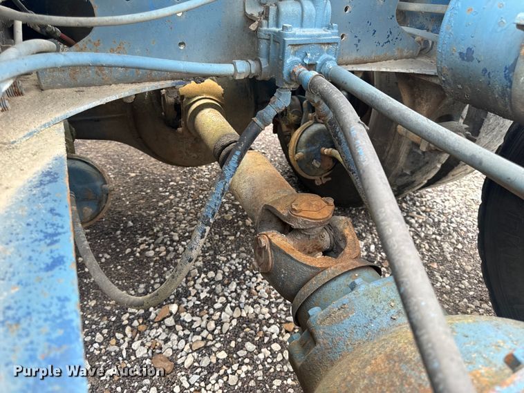 image for item EH6782 1990 Freightliner  FLD120 semi truck