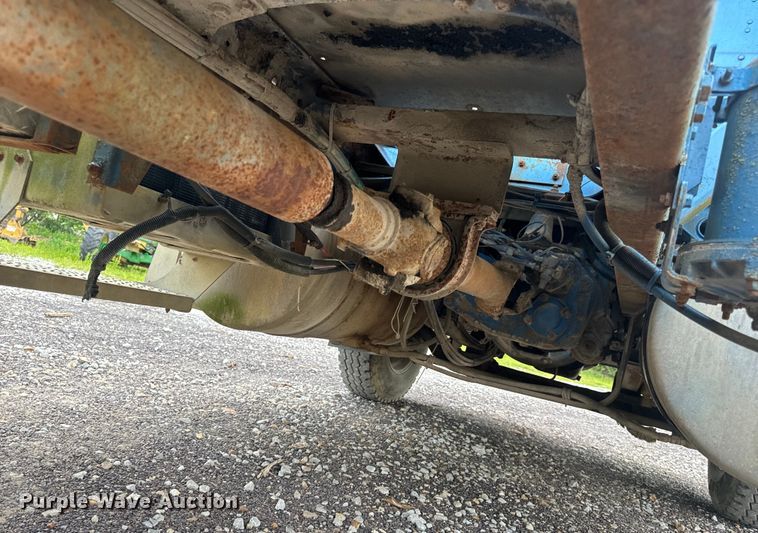 image for item EH6782 1990 Freightliner  FLD120 semi truck