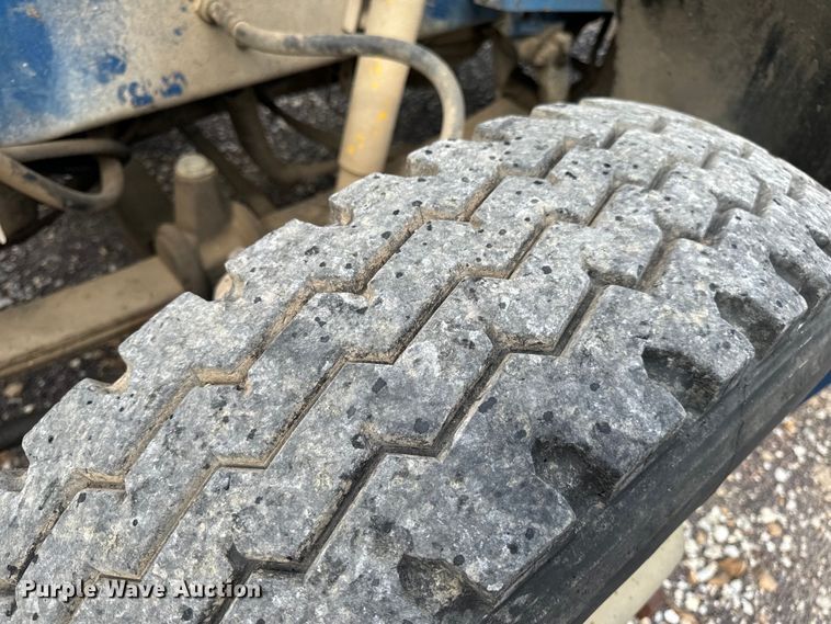 image for item EH6782 1990 Freightliner  FLD120 semi truck