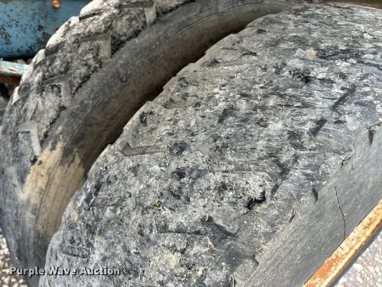 image for item EH6782 1990 Freightliner  FLD120 semi truck