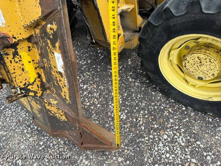 image for item EH6783 2006 John Deere 6615 MFWD tractor