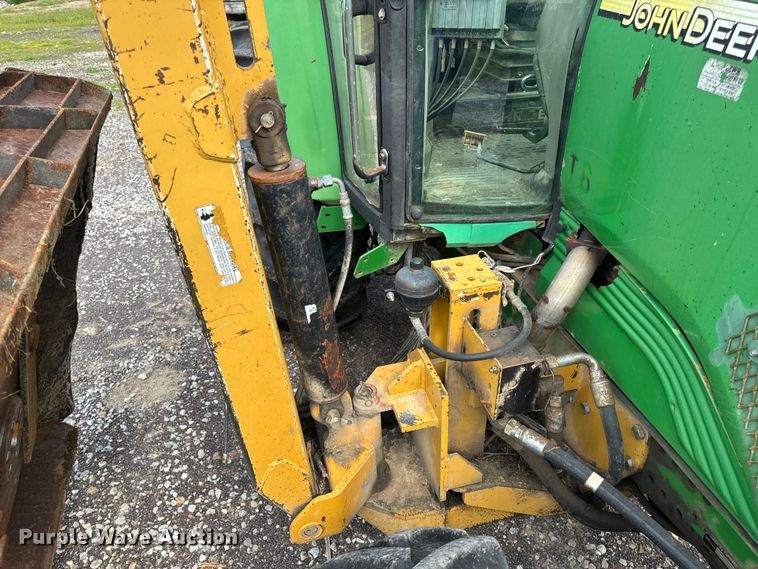 image for item EH6783 2006 John Deere 6615 MFWD tractor