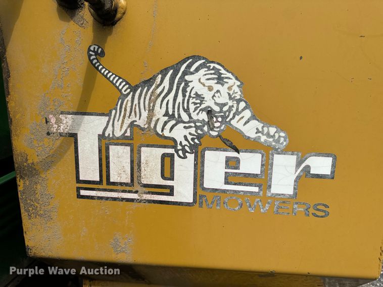 image for item EH6783 2006 John Deere 6615 MFWD tractor