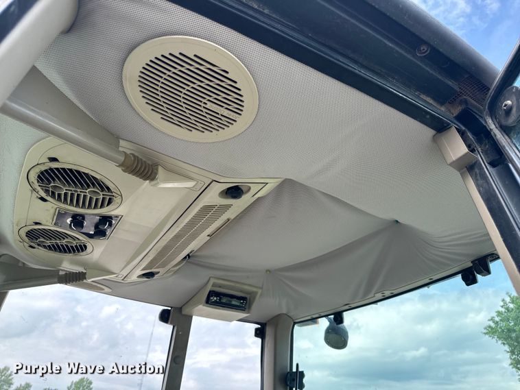 image for item EH6783 2006 John Deere 6615 MFWD tractor