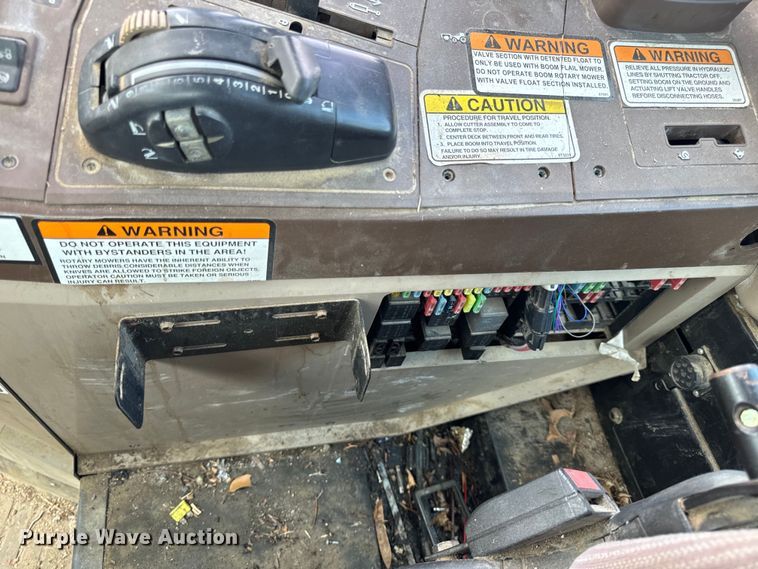 image for item EH6783 2006 John Deere 6615 MFWD tractor