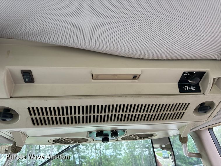 image for item EH6783 2006 John Deere 6615 MFWD tractor