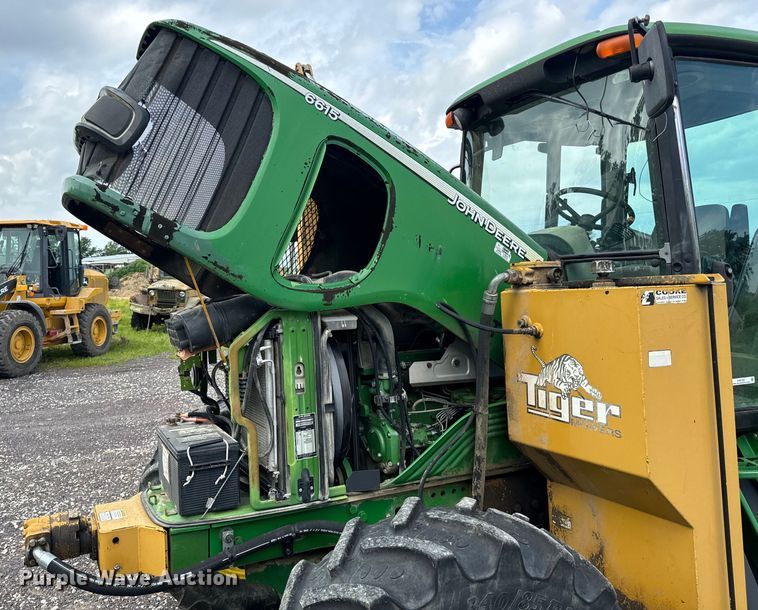 image for item EH6783 2006 John Deere 6615 MFWD tractor
