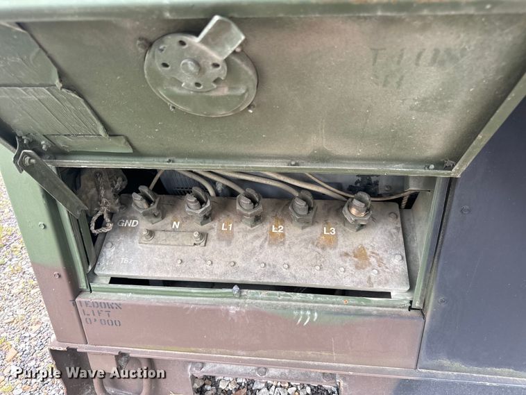 image for item EH6789 1998 Fermont Division MEP-805A generator