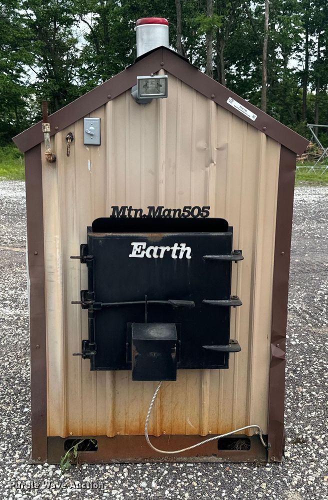 image for item EH6790 Earth Mtn. Man 505 wood furnace