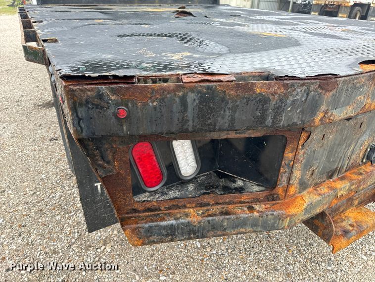 image for item EH6795 2012 GMC Sierra 3500HD flatbed pickup truck