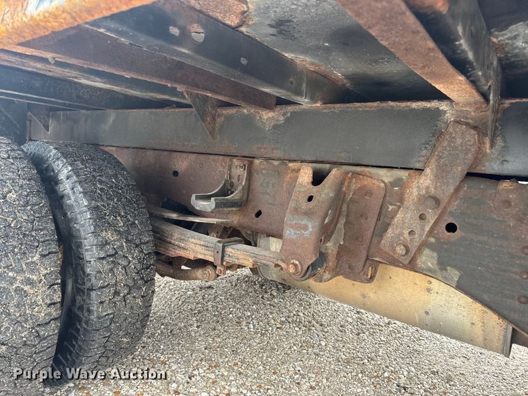 image for item EH6795 2012 GMC Sierra 3500HD flatbed pickup truck