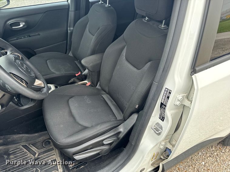 image for item EH6797 2017 Jeep Renegade Sport SUV