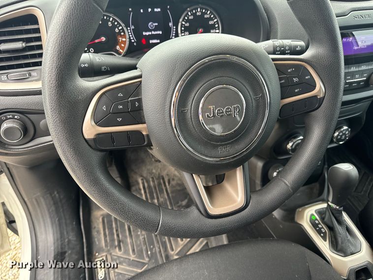 image for item EH6797 2017 Jeep Renegade Sport SUV