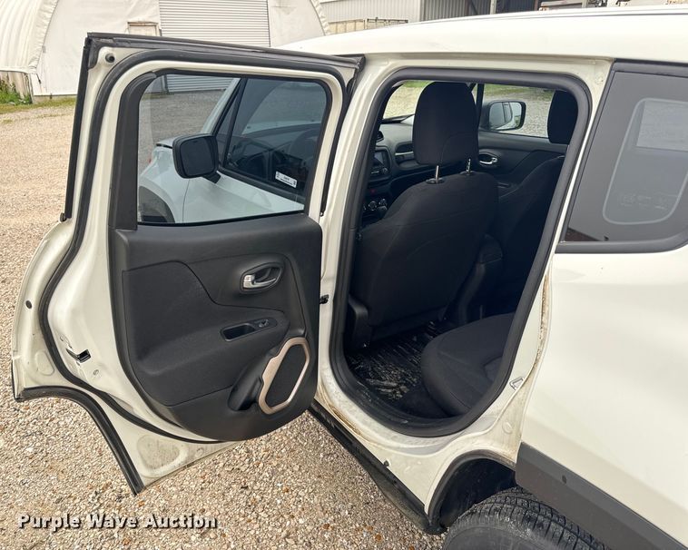 image for item EH6797 2017 Jeep Renegade Sport SUV