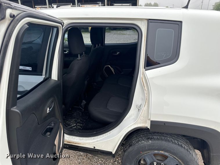 image for item EH6797 2017 Jeep Renegade Sport SUV