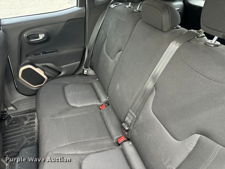 image for item EH6797 2017 Jeep Renegade Sport SUV