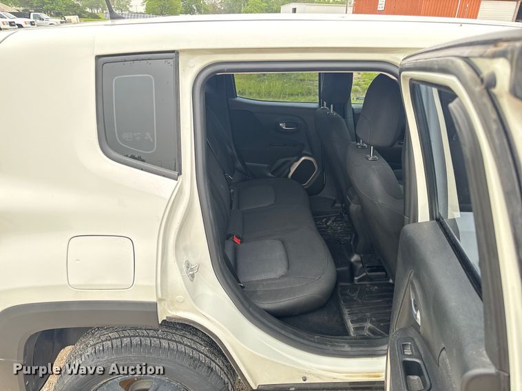 image for item EH6797 2017 Jeep Renegade Sport SUV