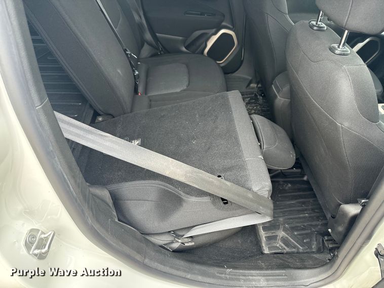 image for item EH6797 2017 Jeep Renegade Sport SUV