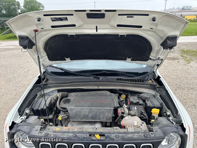 image for item EH6797 2017 Jeep Renegade Sport SUV